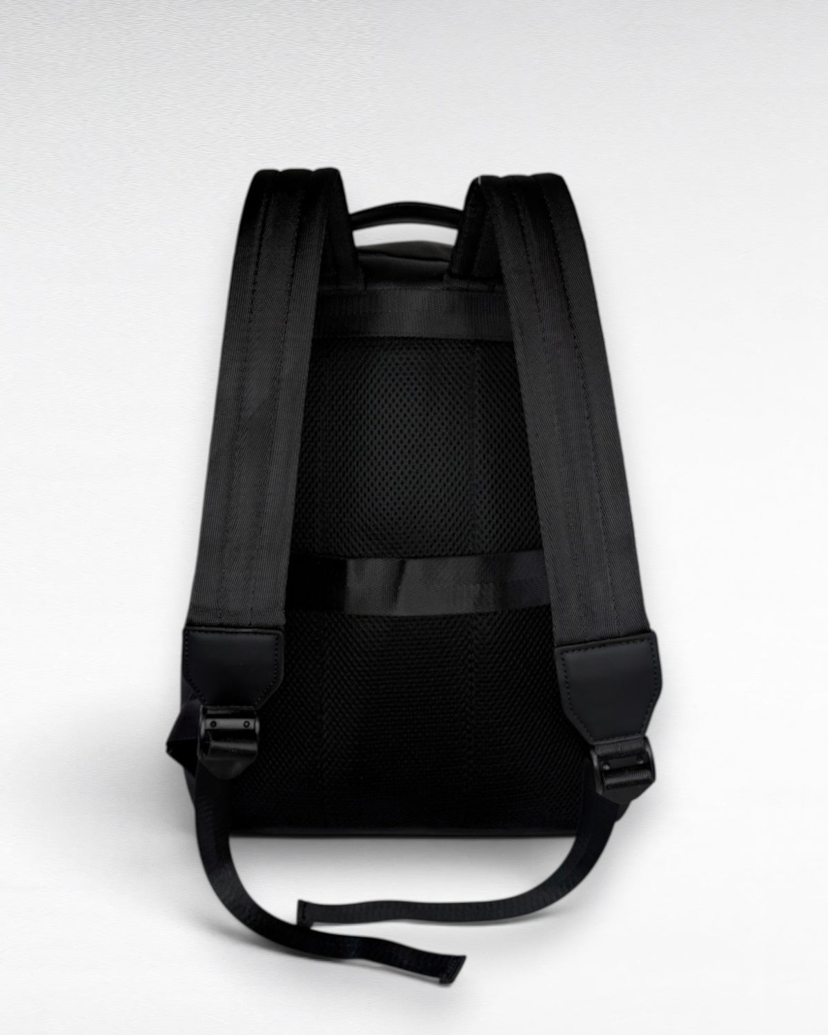 CANNES BLACK